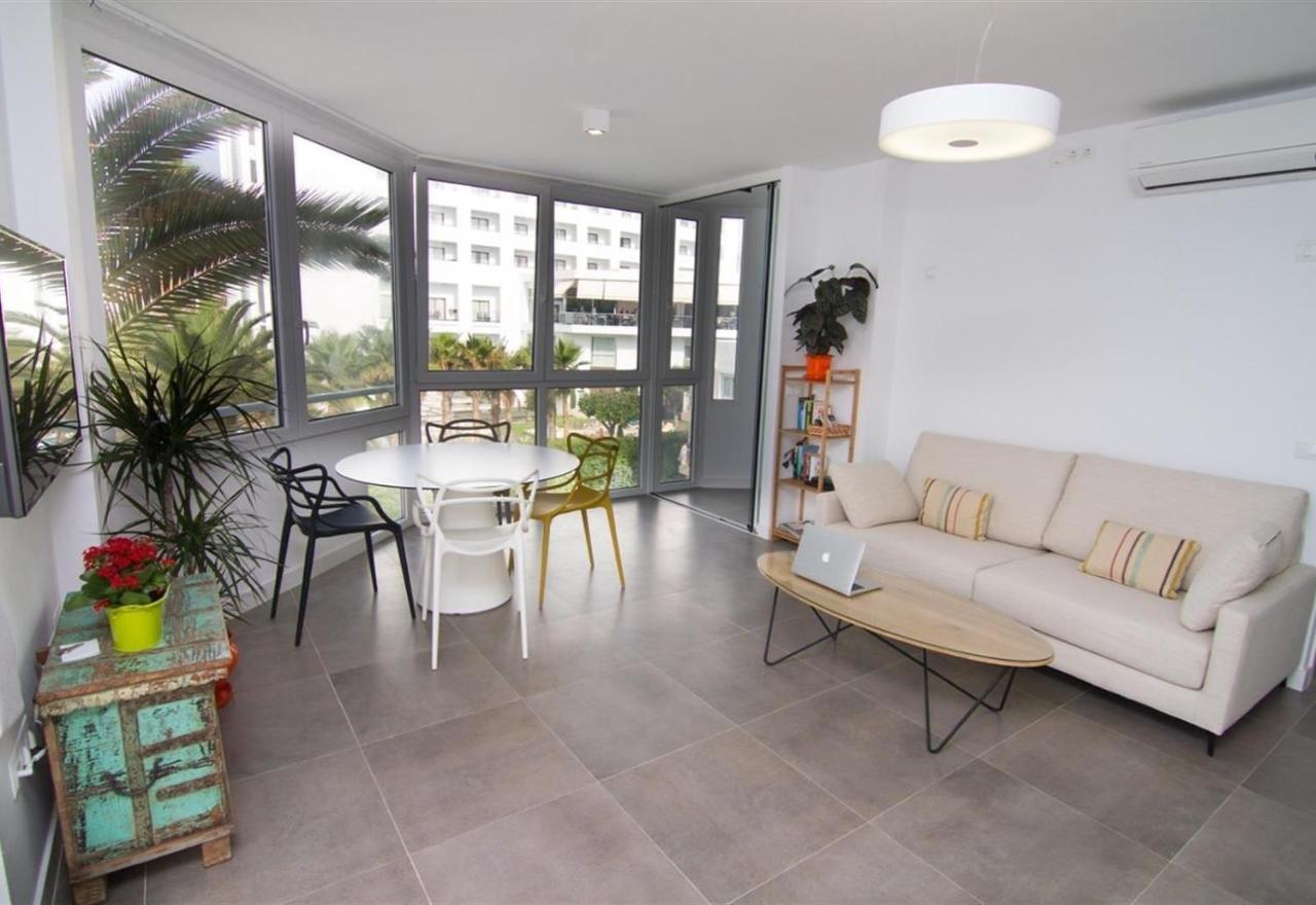 Super Front Line Modern New Apartm نيرخا المظهر الخارجي الصورة